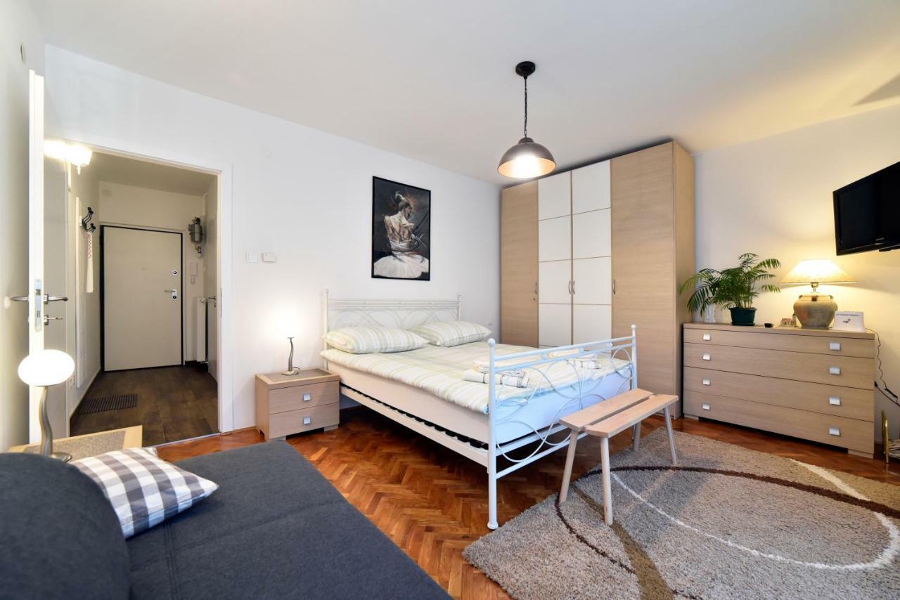 Apartman Nola Zagreb Buitenkant foto